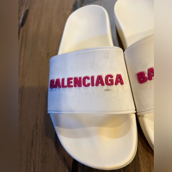 Balenciaga Pool Slides - Picture 3 of 13